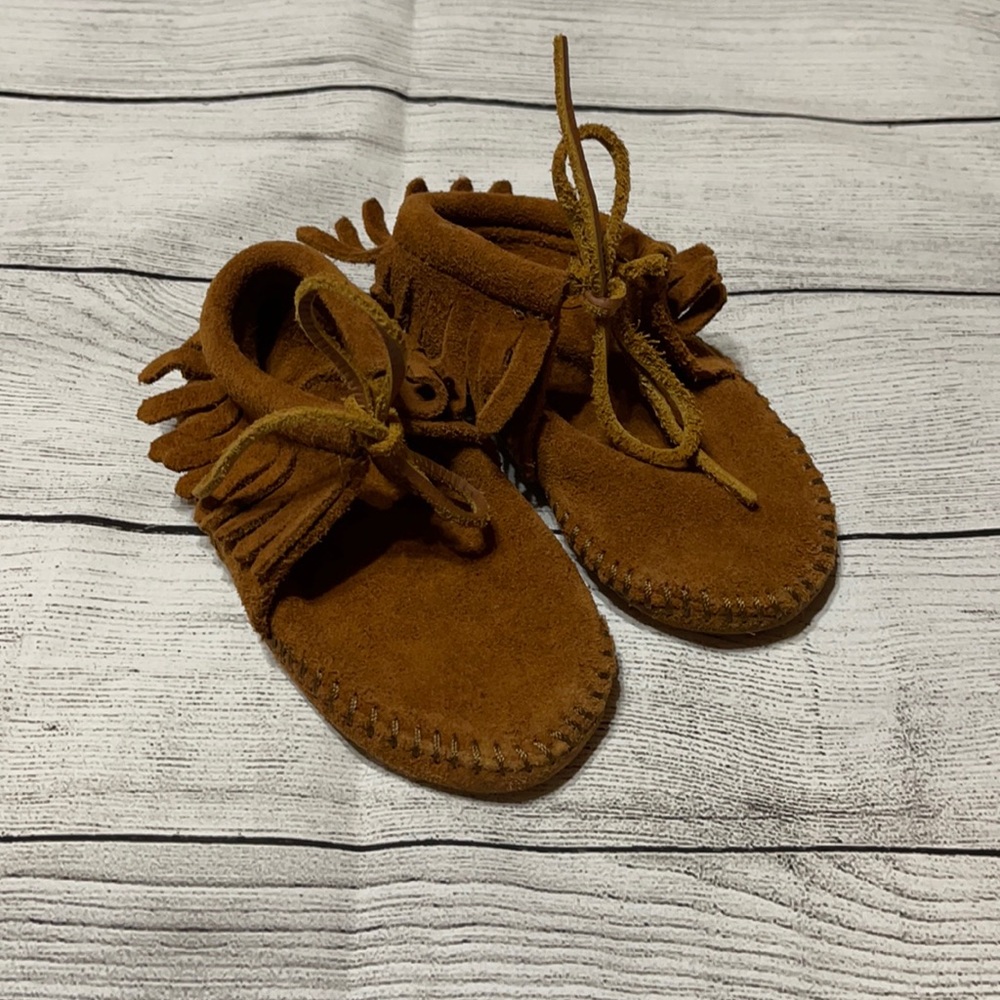 Minnetonka Kids Chestnut Suede Fringe Moccasins